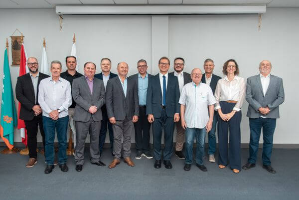 Nova diretoria da Farmácias Associadas toma posse em Porto Alegre