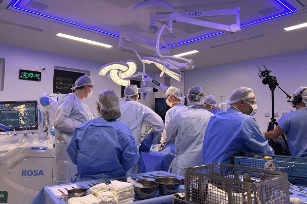 Unimed Serra Gaúcha realiza a sua primeira cirurgia com o Robô Rosa