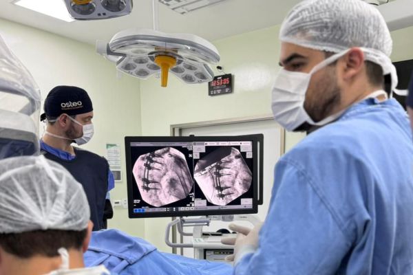 Hospital São José de Criciúma realiza procedimento com polilaminina em pacientes com trauma raquimedular