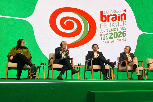 Do berço ao envelhecimento Hospital Moinhos apresenta visão integral da saúde cerebral no maior congresso de neurologia do Brasil