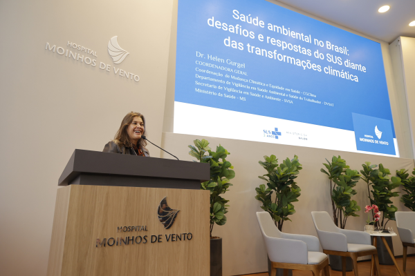 Ministério detalha AdaptaSUS em summit do Hospital Moinhos de Vento