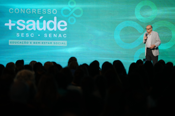 Dráuzio Varella e especialistas debatem envelhecimento e longevidade em congresso do Sesc e Senac